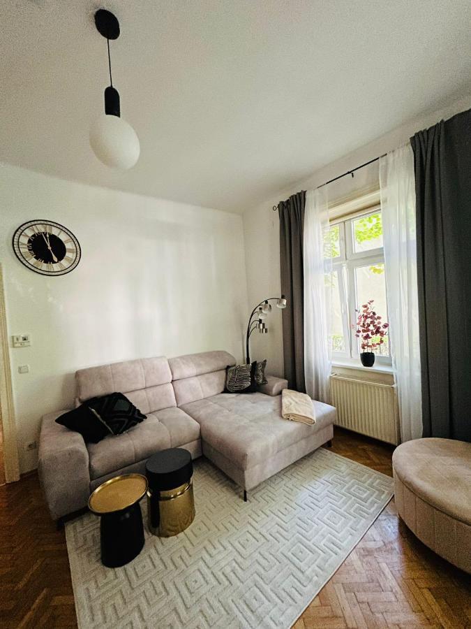 Apartment 5 Min Schoenbrunn Gloriette, Direct To City Center, Free Parking Vienne Extérieur photo