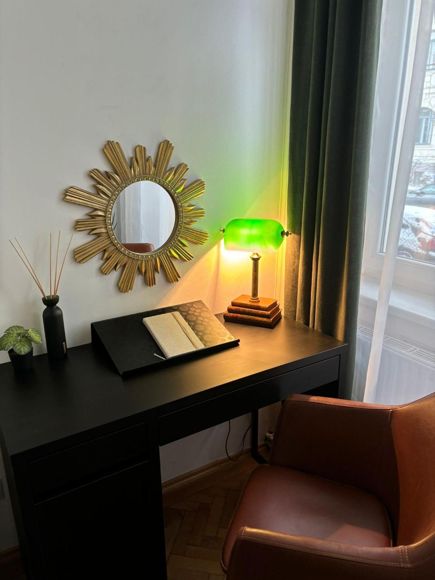 Apartment 5 Min Schoenbrunn Gloriette, Direct To City Center, Free Parking Vienne Extérieur photo