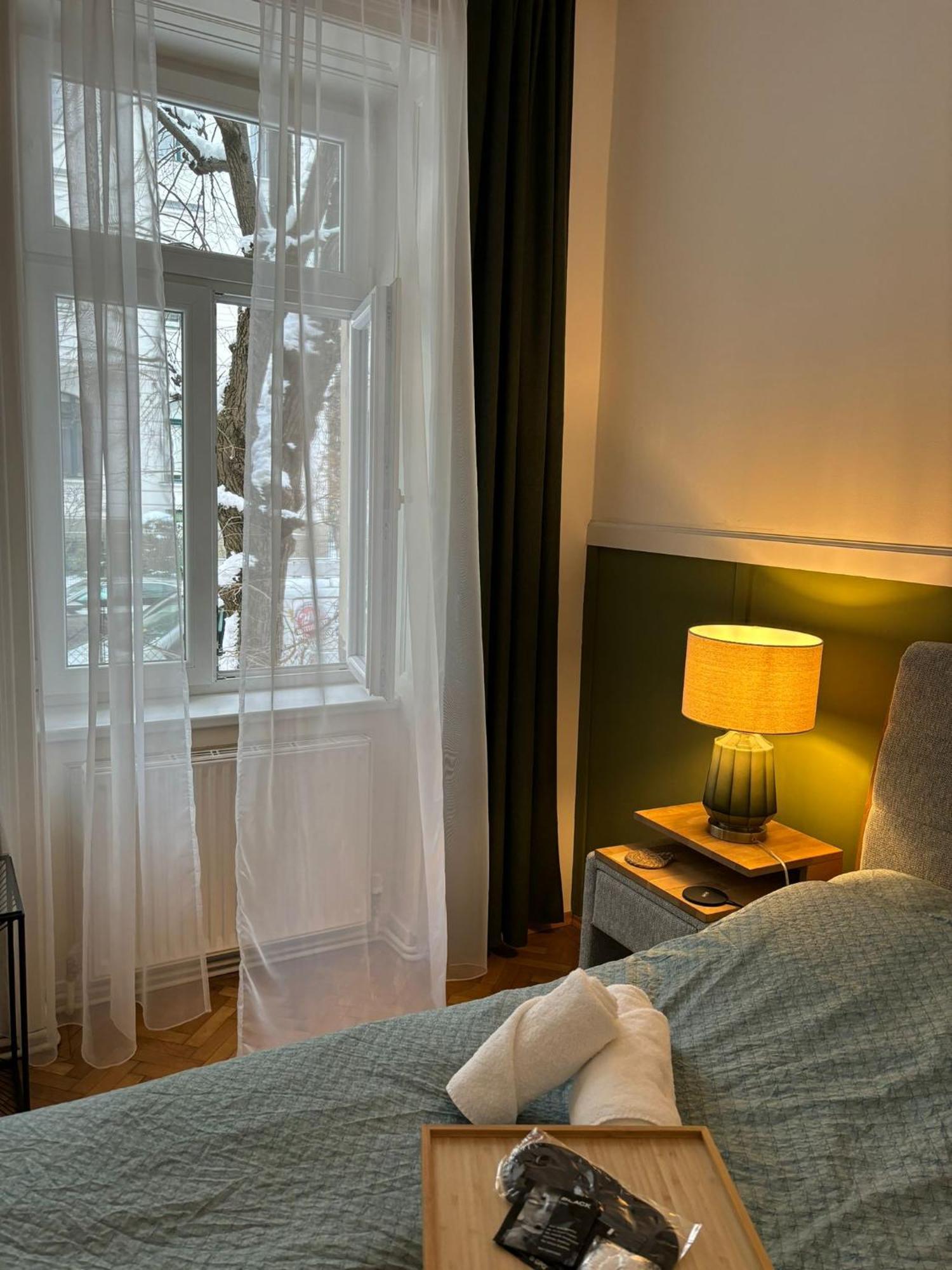Apartment 5 Min Schoenbrunn Gloriette, Direct To City Center, Free Parking Vienne Extérieur photo